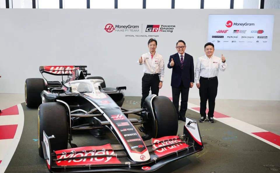 威廉姆斯鏖战哈斯车队，皮亚斯特里统治全场