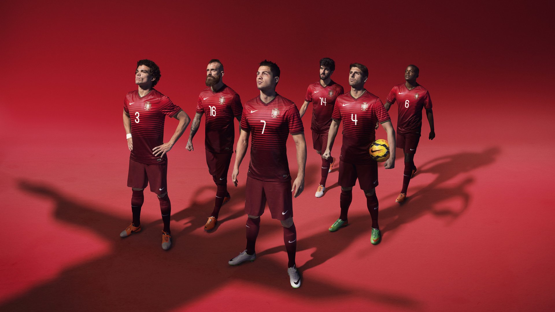 南半球的坚韧与北半球的闪耀，当新西兰力克乌拉圭，格列兹曼在欧冠决赛接管比赛