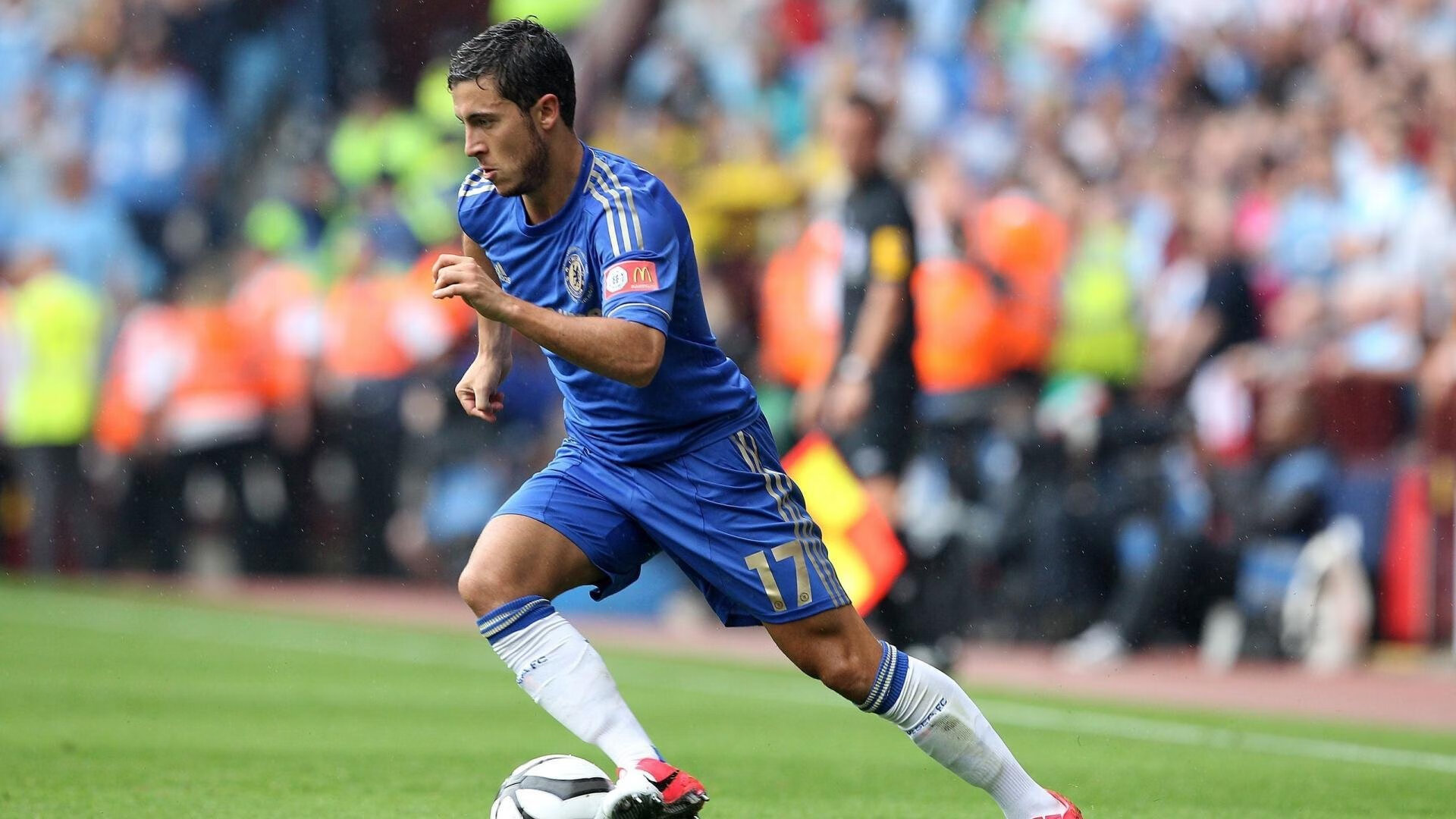 秘鲁生死战绝境逢生,C罗化身关键先生力挽狂澜