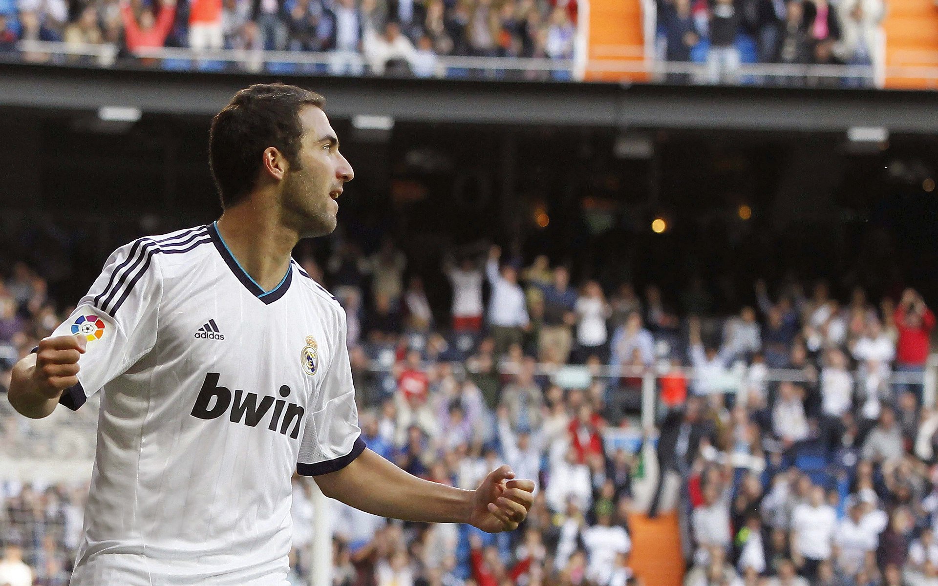 佛罗伦萨狂胜奥地利，拉亚防守端锁死对手，铸就经典胜利