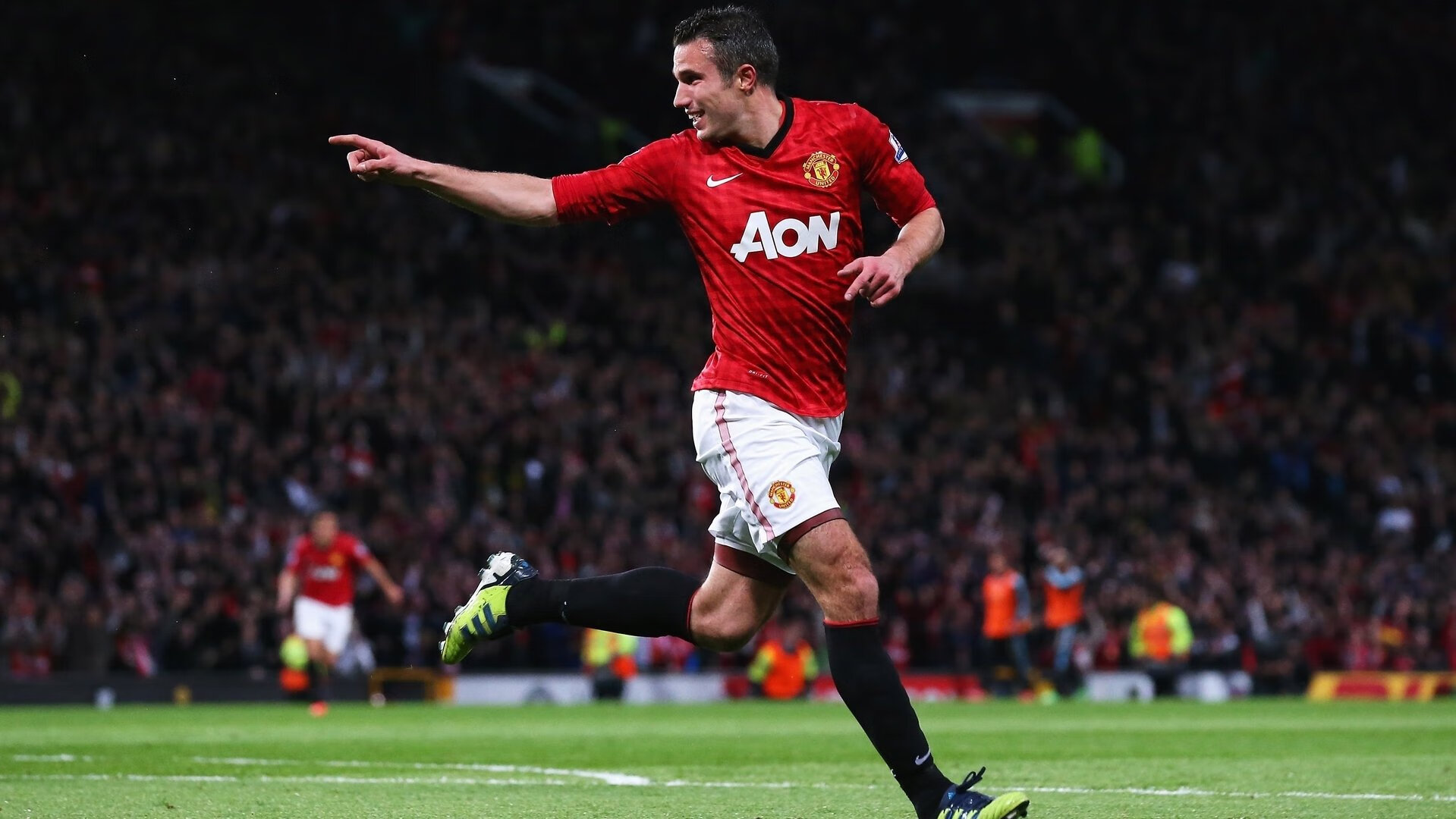 赛道与球场,当F1新赛季揭幕战遇上新疆队轻取骑士